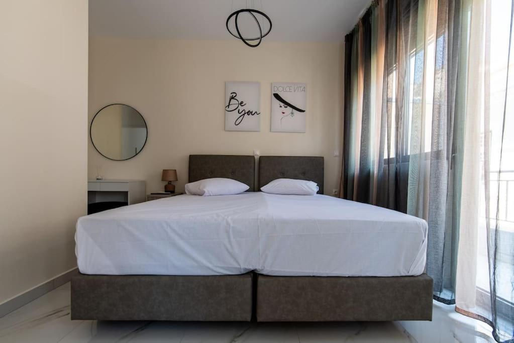 Plaka Rafaela Elegant Urban Retreat In Athens Historic Heart Διαμέρισμα Εξωτερικό φωτογραφία